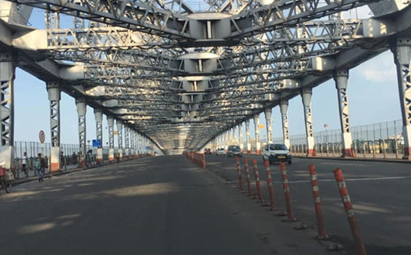 The Howrah Bridge in times of shutdown (PC: Sunit Singh)